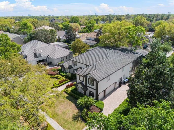 Image No.3-5 Bed Property for sale