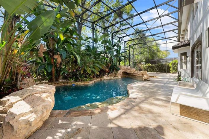 Image No.43-5 Bed Property for sale