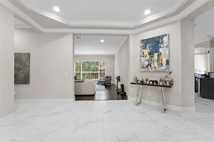 Image No.6-5 Bed Property for sale