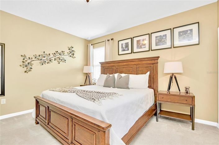 Image No.13-8 Bed Property for sale