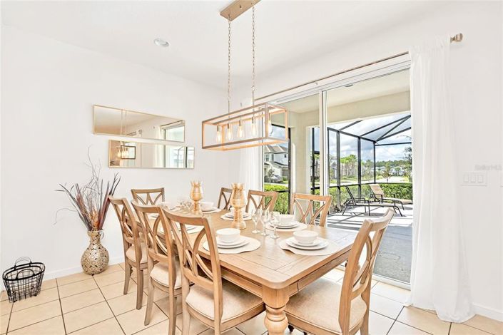 Image No.5-8 Bed Property for sale