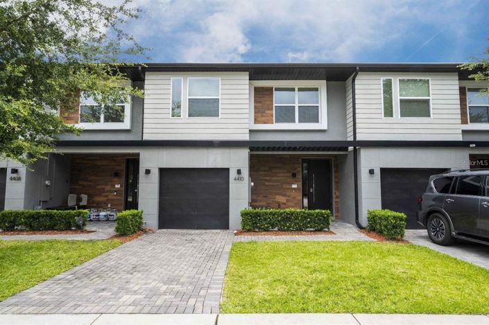 Image No.1-4 Bed Townhouse for sale