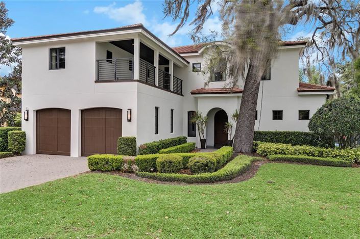 Image No.1-4 Bed Property for sale