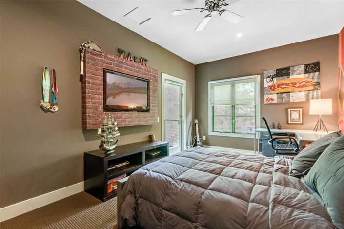 Image No.21-4 Bed Property for sale