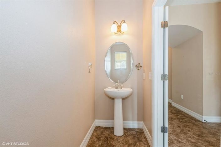 Image No.7-3 Bed Townhouse for sale