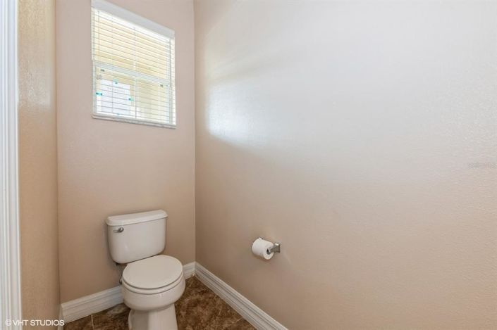 Image No.8-3 Bed Townhouse for sale