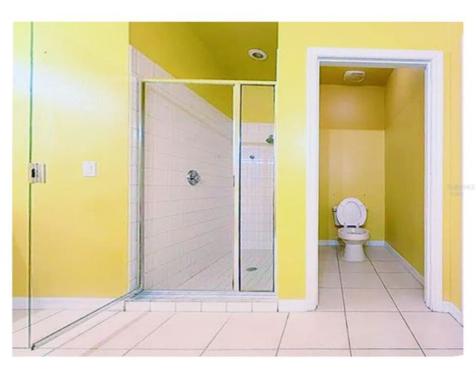 Image No.20-4 Bed Property for sale