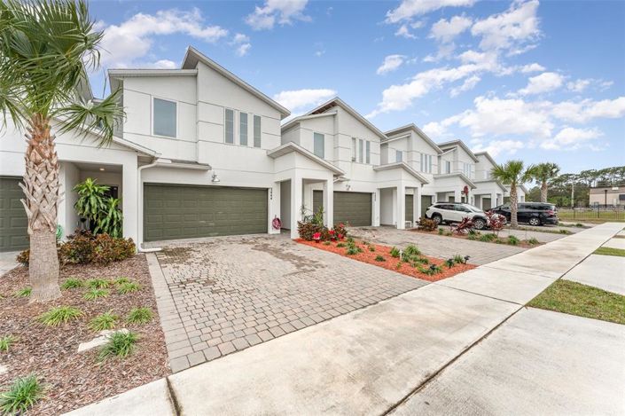 Image No.1-3 Bed Townhouse for sale