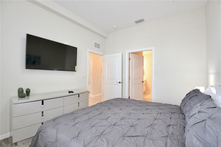 Image No.27-2 Bed Property for sale