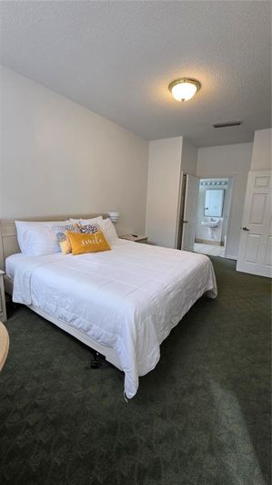 Image No.23-4 Bed Townhouse for sale