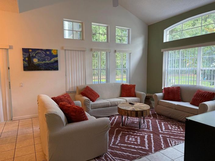 Image No.5-4 Bed Townhouse for sale