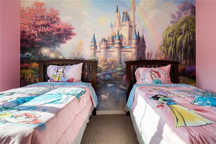 Image No.17-3 Bed Townhouse for sale