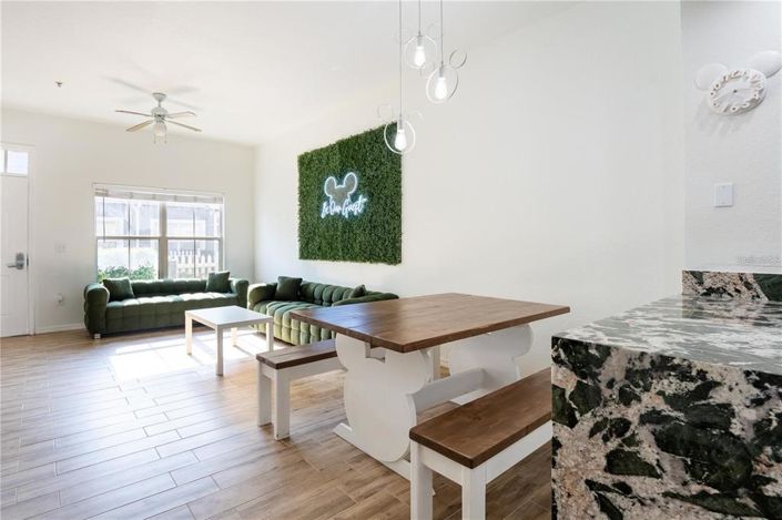 Image No.27-3 Bed Townhouse for sale