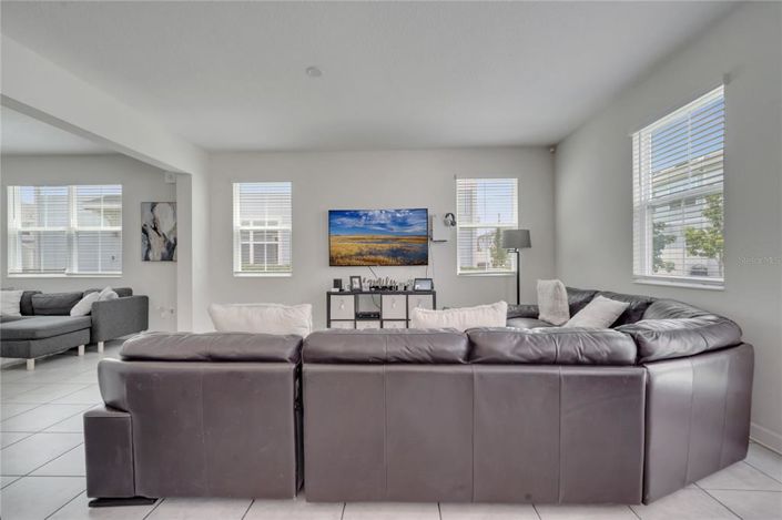 Image No.11-4 Bed Townhouse for sale