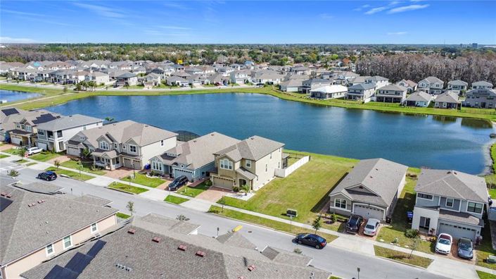 Image No.5-Propriété de 4 chambres à vendre à Kissimmee