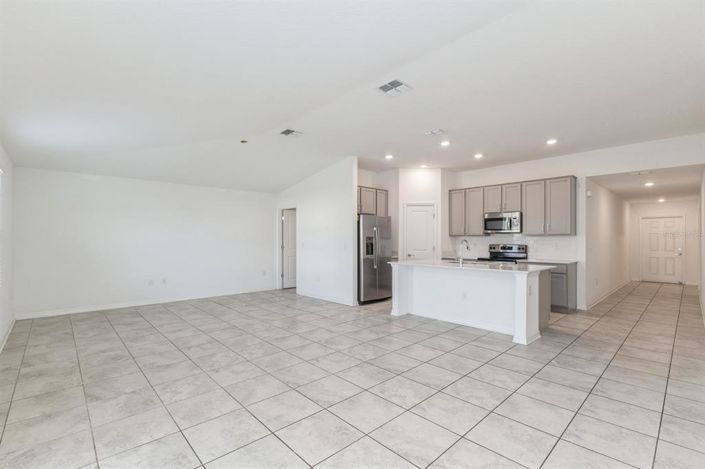 Image No.9-3 Bed Property for sale