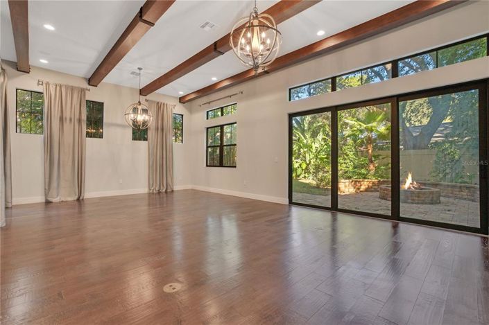 Image No.8-3 Bed Property for sale