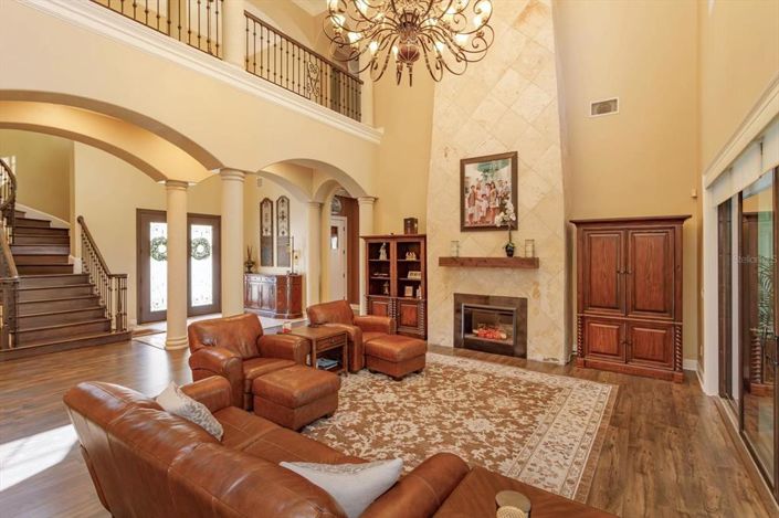 Image No.2-Propriété de 6 chambres à vendre à Orlando