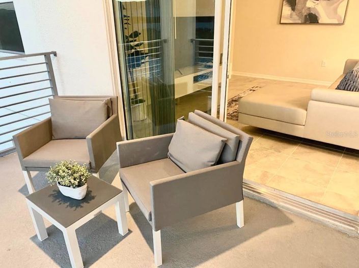 Image No.9-2 Bed Property for sale