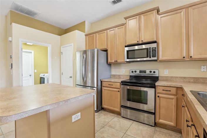 Image No.8-3 Bed Property for sale