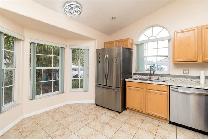 Image No.10-4 Bed Property for sale