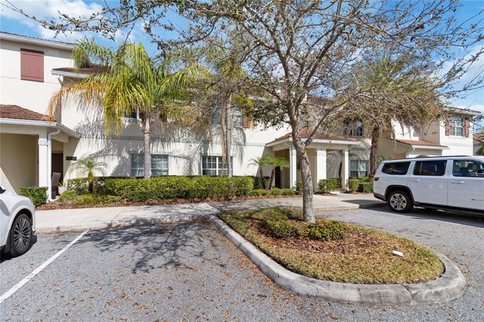 Image No.1-4 Bed Townhouse for sale