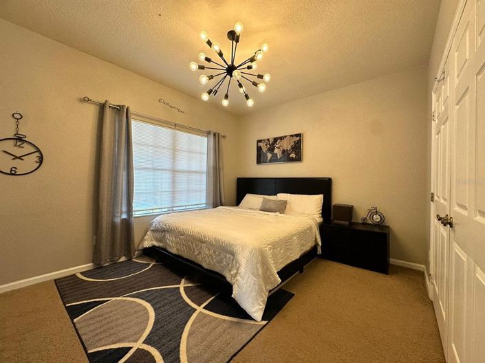 Image No.17-5 Bed Property for sale