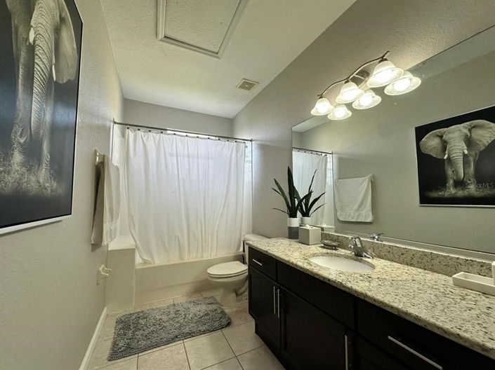 Image No.18-5 Bed Property for sale