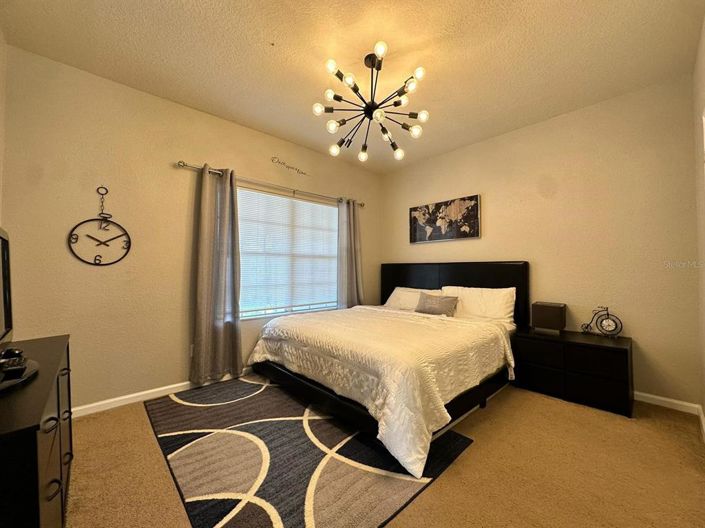 Image No.20-5 Bed Property for sale