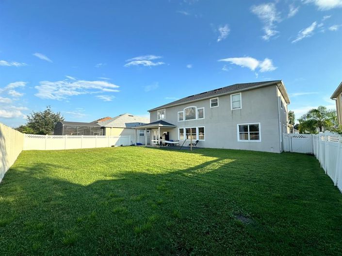 Image No.41-5 Bed Property for sale