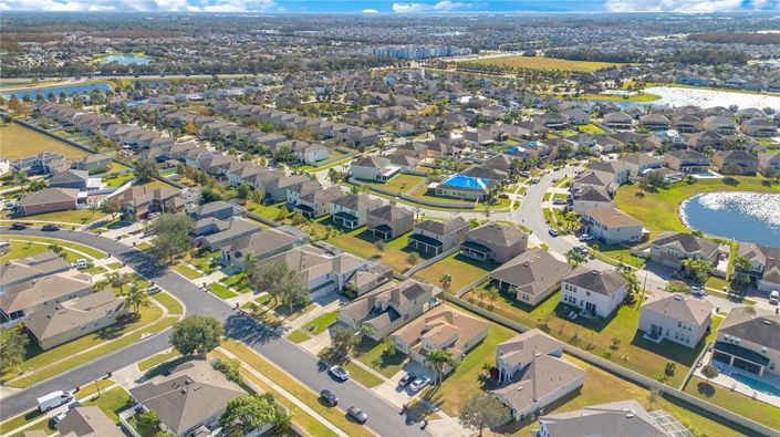 Image No.28-5 Bed Property for sale