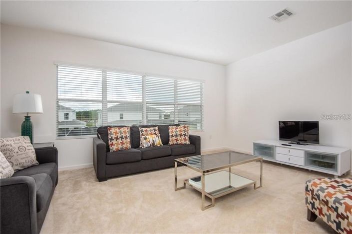 Image No.5-6 Bed Property for sale