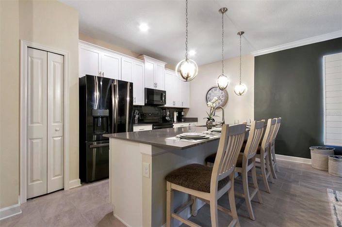 Image No.14-4 Bed Townhouse for sale