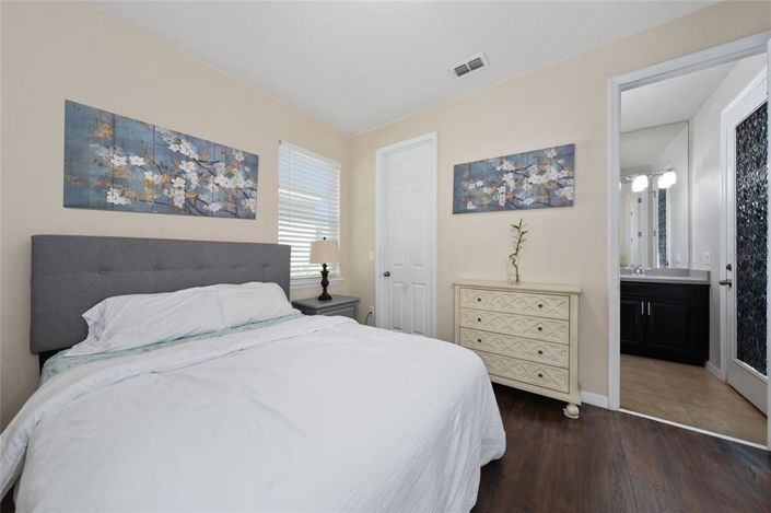 Image No.29-5 Bed Property for sale