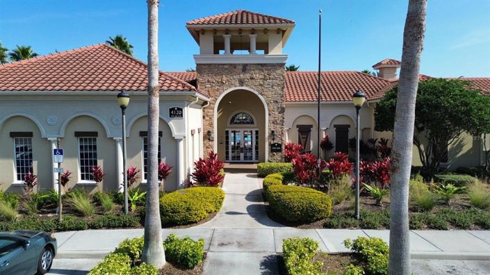 Image No.20-4 Bed Property for sale