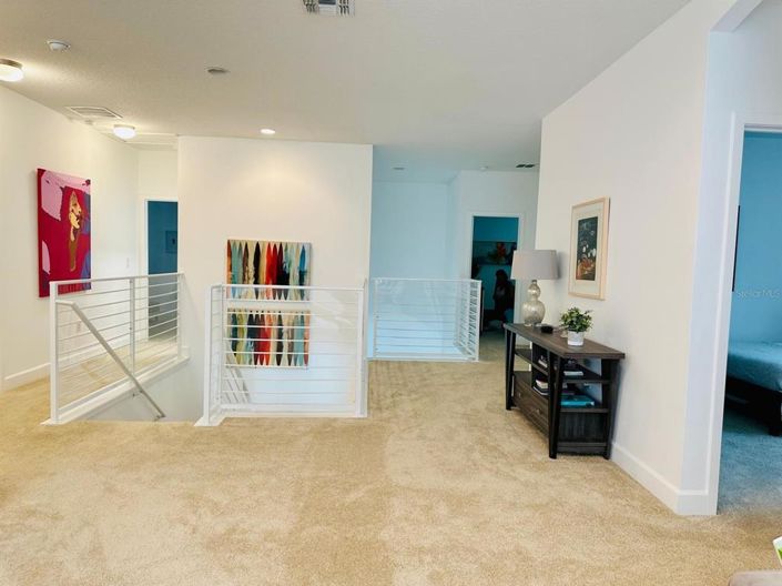 Image No.13-8 Bed Property for sale