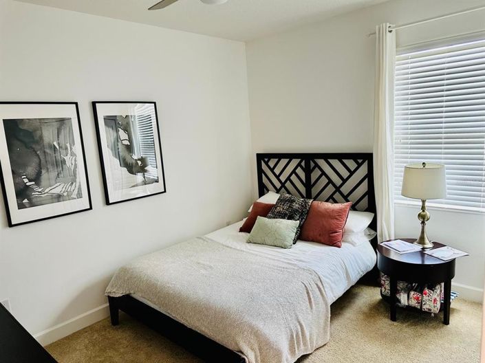 Image No.25-8 Bed Property for sale