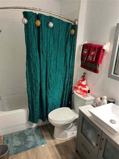 Image No.26-3 Bed Property for sale