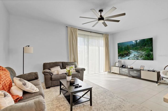 Image No.15-3 Bed Townhouse for sale