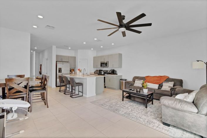 Image No.19-3 Bed Townhouse for sale