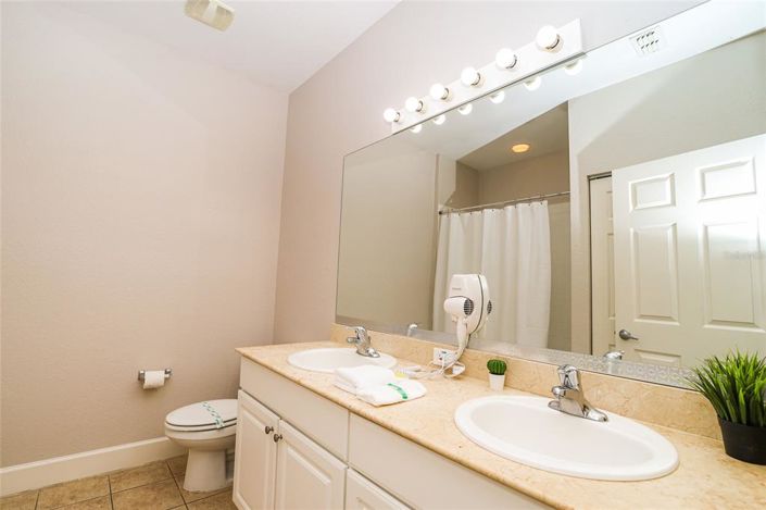 Image No.27-3 Bed Townhouse for sale