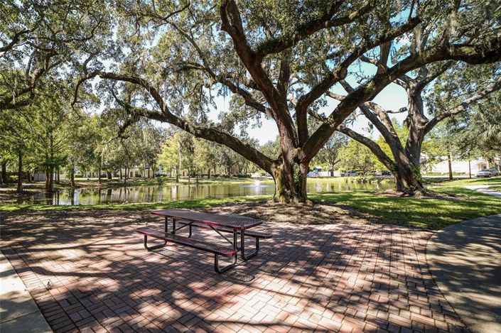 Image No.68-3 Bed Townhouse for sale