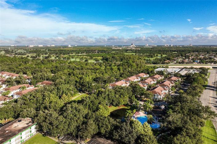 Image No.77-3 Bed Townhouse for sale