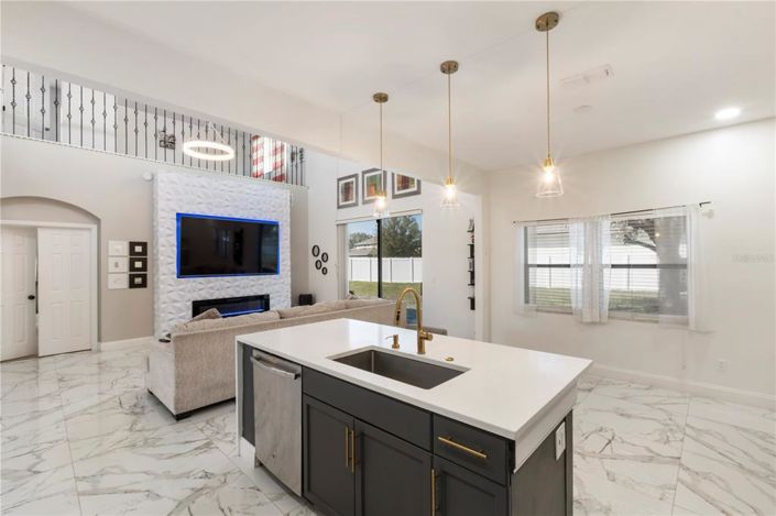 Image No.13-4 Bed Property for sale