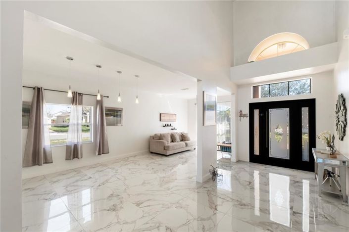 Image No.4-4 Bed Property for sale