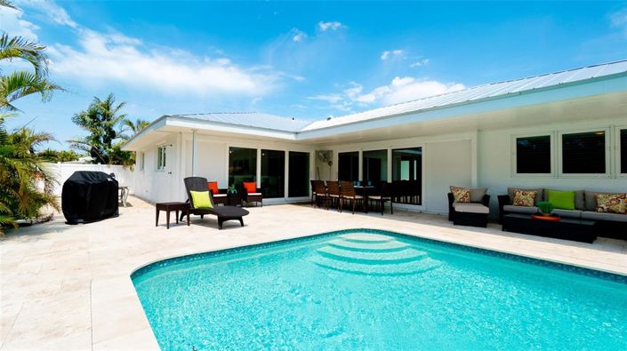 Image No.10-3 Bed Property for sale