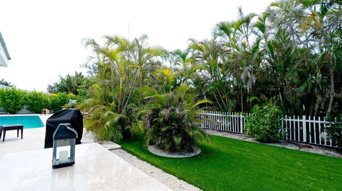 Image No.15-3 Bed Property for sale