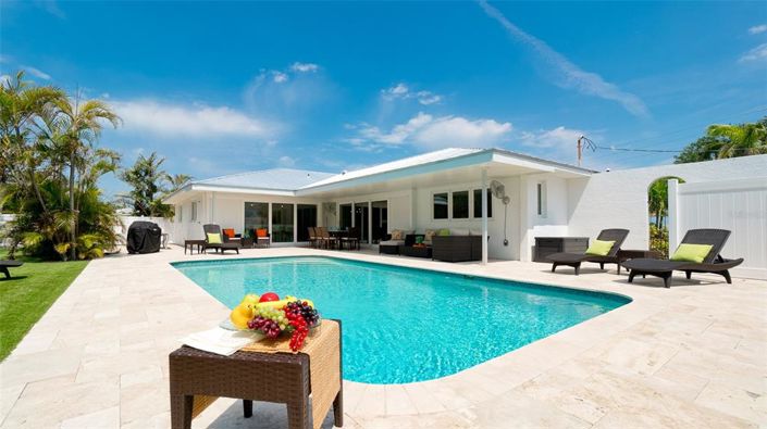 Image No.8-3 Bed Property for sale