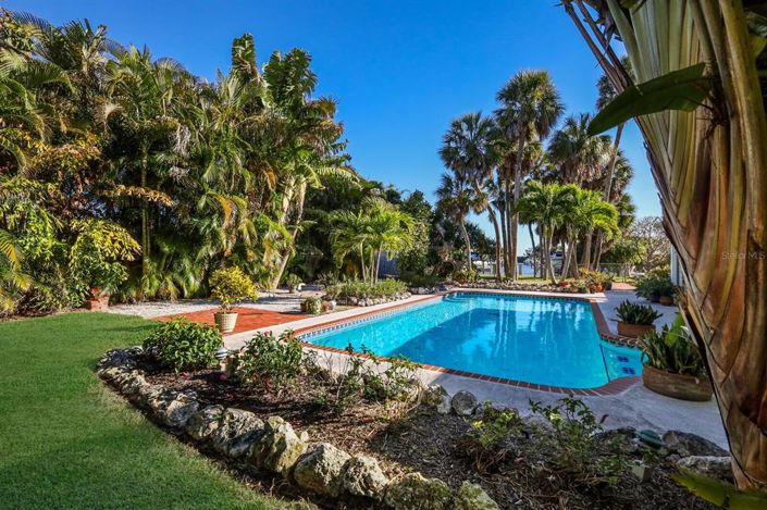 Image No.37-4 Bed Property for sale