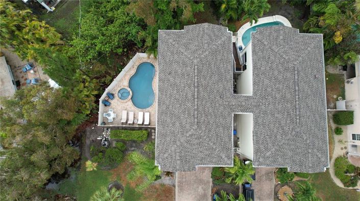 Image No.10-3 Bed Property for sale